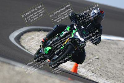 media/Nov-01-2025-TrackDaz (Sat) [[2b4d5192bc]]/C Group/1240pm (Turn 2 Outside)/